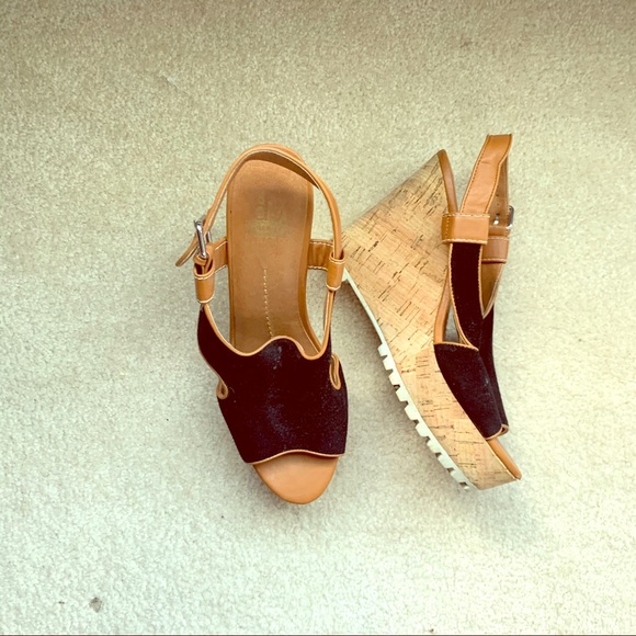 DOLCE VITA (DV) - Picture 1 of 1